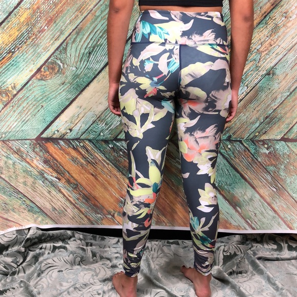 B1 - AVIA Style Estilo Spandex Leggings - XS - Picture 4 of 5